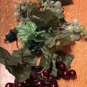 Grape Cluster String Light (8ft)